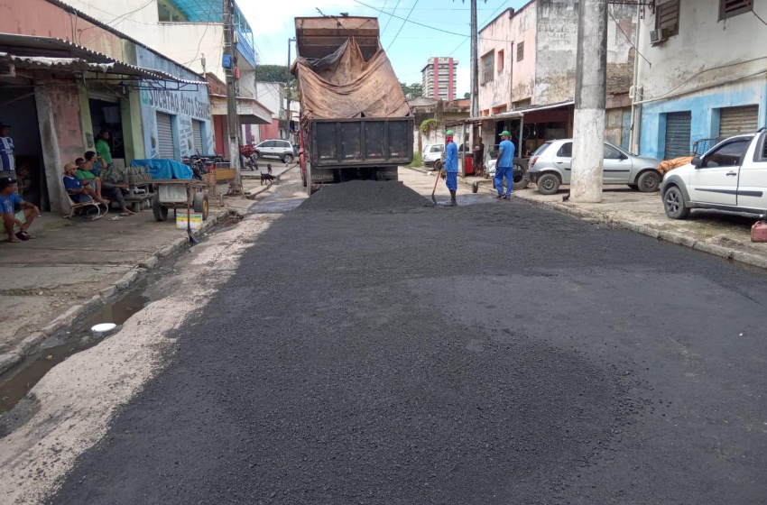 Infraestrutura leva Operação Tapa-buraco para rua no bairro Levada