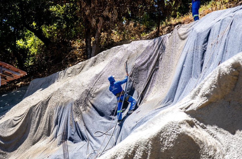 Prefeitura de Maceió leva obra de proteção em encosta na Grota do Andraújo