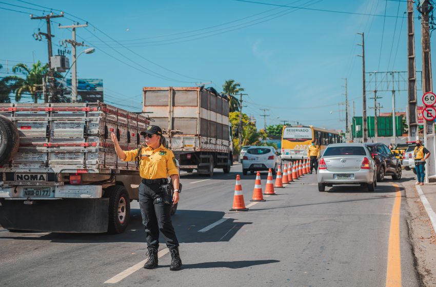 SMTT realiza ações para melhorar trânsito na Avenida Gustavo Paiva