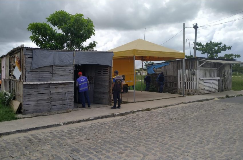 Convívio Social realiza remoção de construções irregulares na parte alta de Maceió