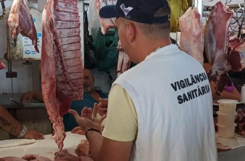 Vigilância Sanitária de Maceió promove ações em mercados públicos e na orla marítima