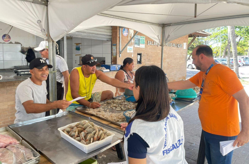 Visa de Maceió realiza ação conjunta com outras secretarias municipais por toda orla marítima da capital