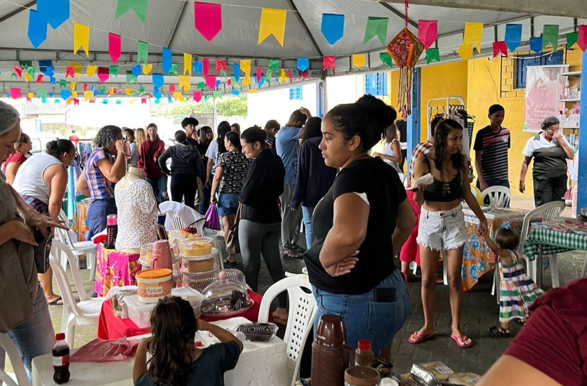 Bazar de peças artesanais abre festejos juninos na UBS Tereza Barbosa
