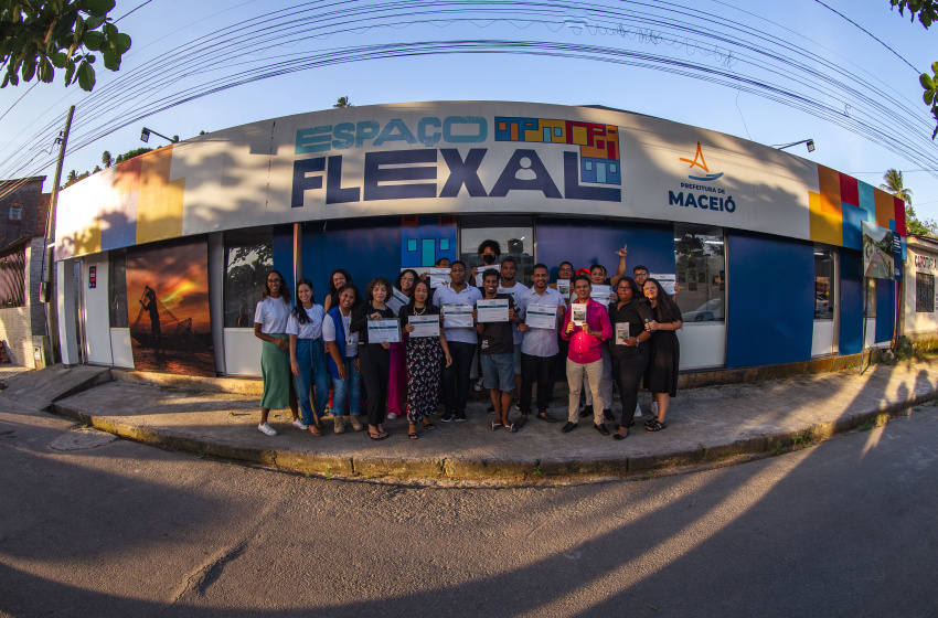 Oficina de Jornalismo Comunitário qualifica novos comunicadores na região do Flexal
