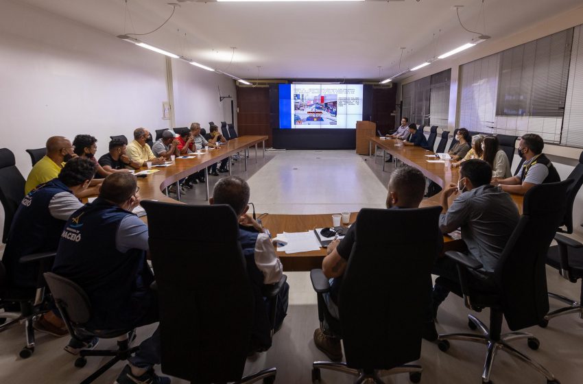 Convívio Social apresenta propostas para comerciantes informais do Centro de Maceió