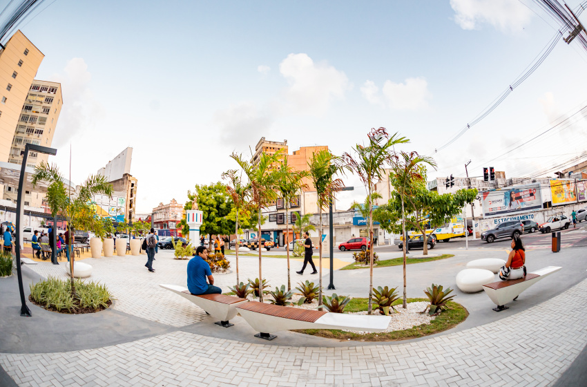 Praça Montepio dos Artistas volta a ser ponto de convivência no Centro de Maceió