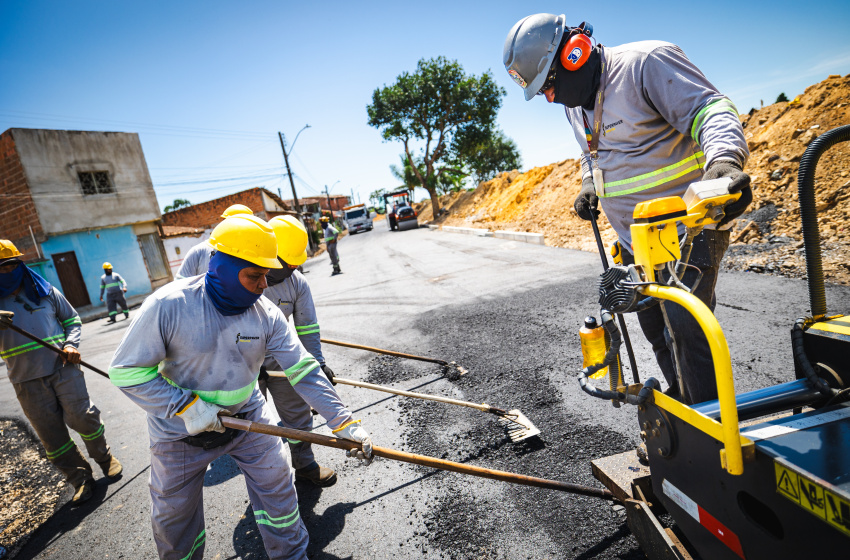 Pavimentação na Santa Lúcia alcança 50% das ruas do bairro