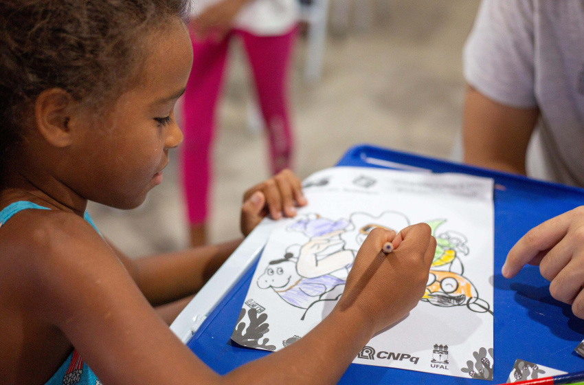 Estudantes de escola municipal na Pescaria participam de atividades sobre preservação do Rio Meirim