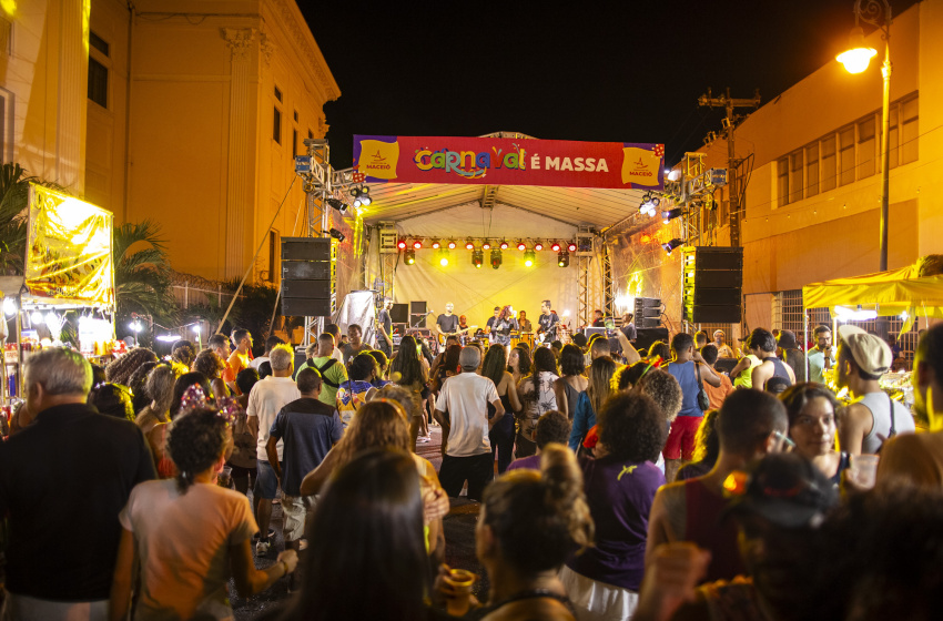 Carnaval É Massa celebra artistas locais e fortalece cultura no coração de Jaraguá