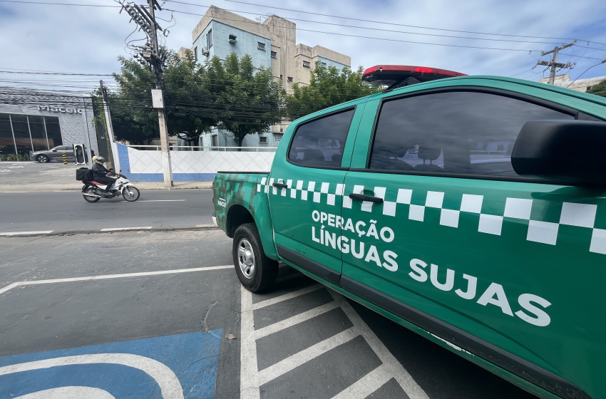 Lava-jato é autuado por despejo irregular de efluentes na Avenida Gustavo Paiva