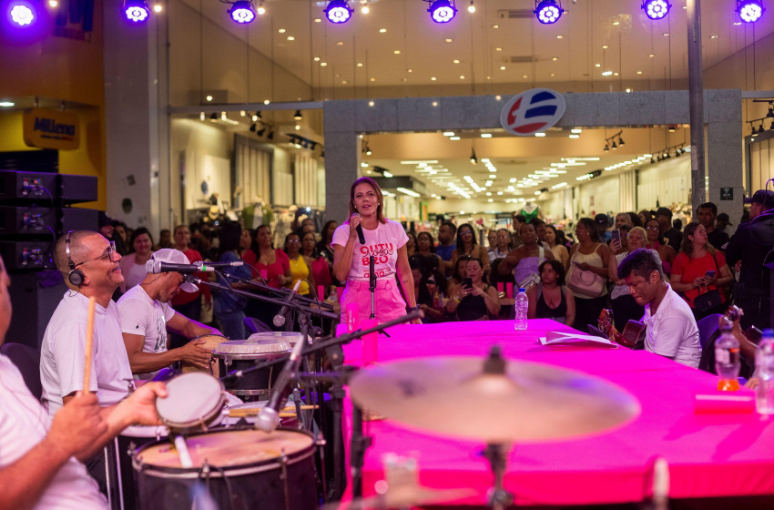 Sétima edição do Sextou no Centro une samba, cultura e cuidados com a saúde