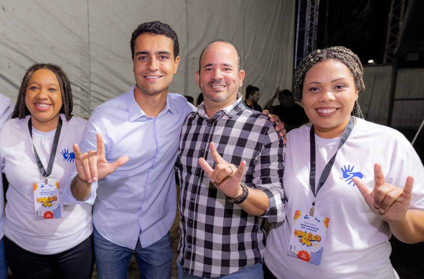 Prefeitura prestigia apresentações culturais no Jacintinho e Graciliano e destaca inclusão no São João de Maceió