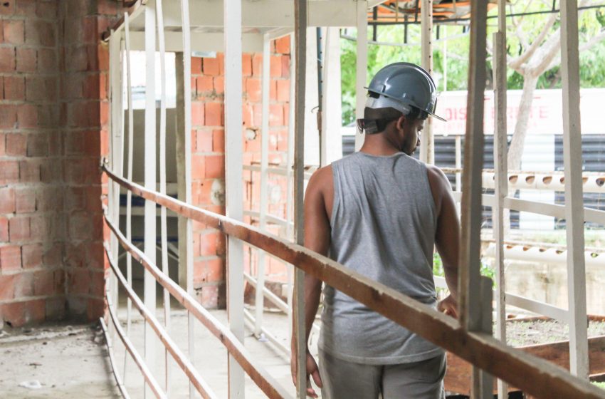 Sonhos em Construção: Prefeitura de Maceió leva alfabetização a trabalhadores da construção civil