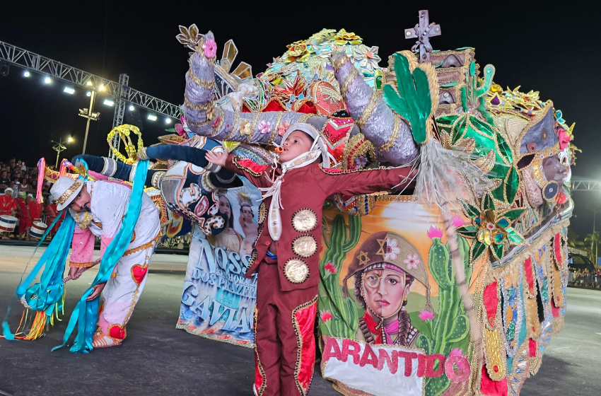 Primeira noite do 31º Festival Municipal de Bumba Meu Boi celebra cultura e tradição em Jaraguá