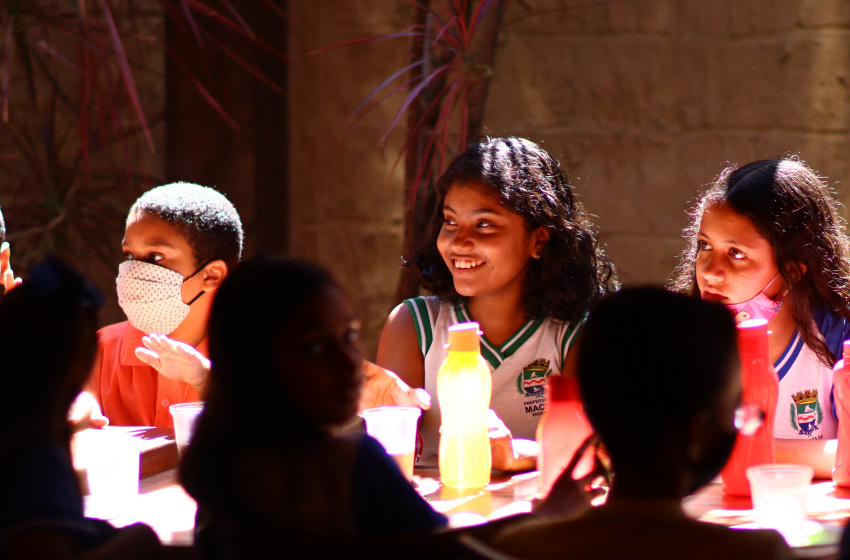 Estudantes da rede municipal de ensino visitam restaurantes de Maceió