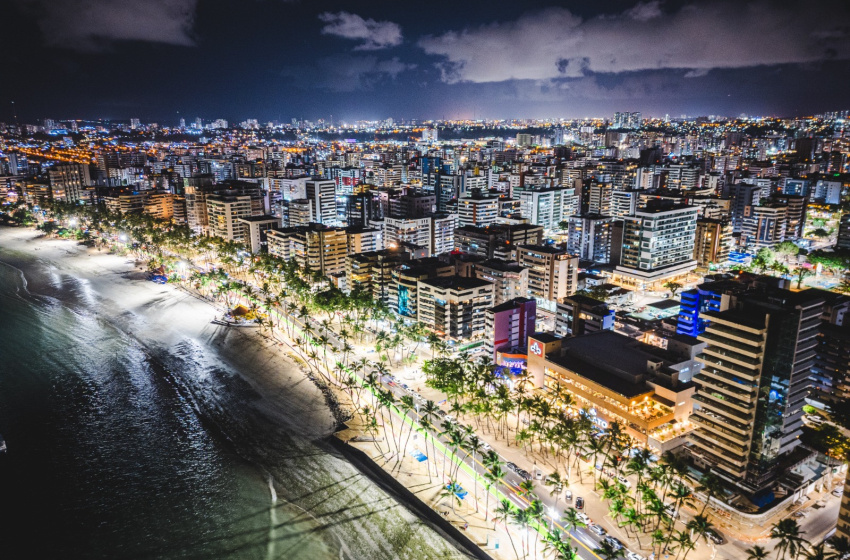 Prefeitura de Maceió moderniza parque luminoso da cidade