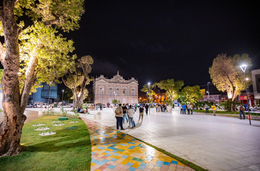 Revitalização da Praça Marechal Deodoro devolve vida e história ao Centro de Maceió