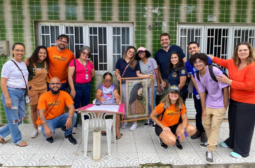 Turismo leva estudantes a conhecer o bairro Pontal da Barra em Maceió