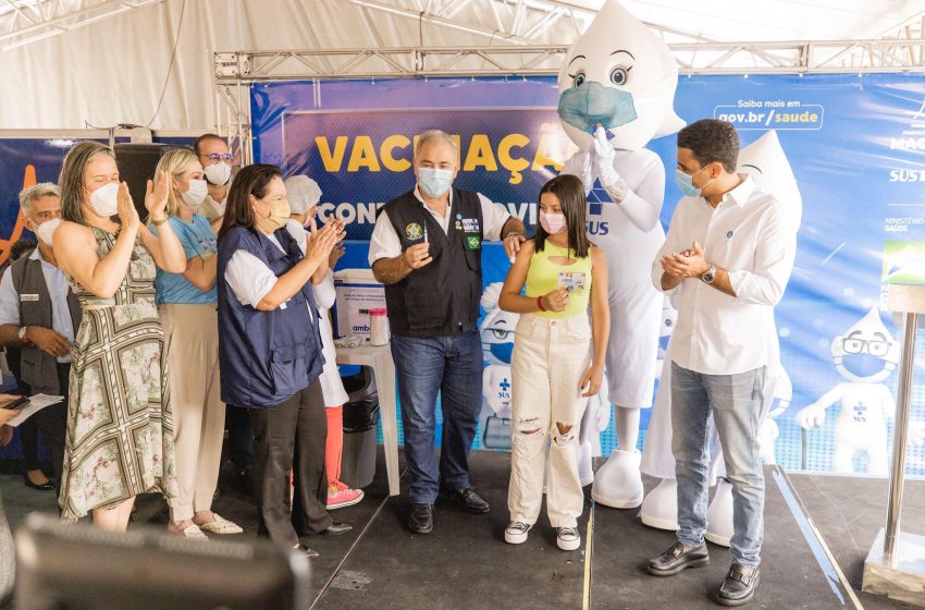 Prefeitura e ministro da Saúde Marcelo Queiroga incentivam a vacinação de crianças em Maceió