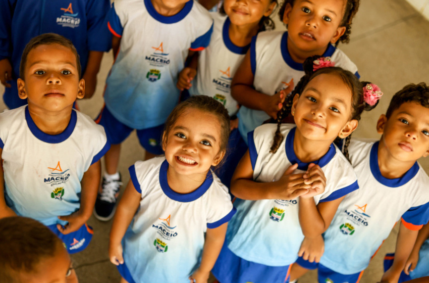 Maceió institui Política de Educação em Tempo Integral na rede pública municipal de ensino