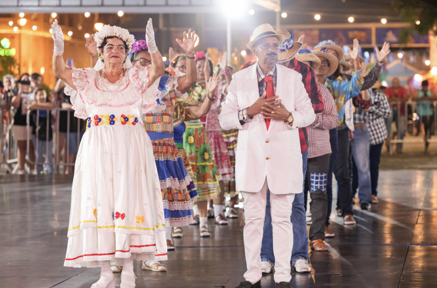 Junina formada por pessoas idosas emociona e inspira no Festival Municipal de Quadrilhas