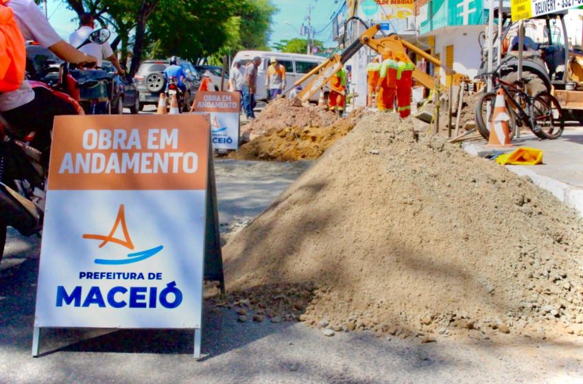 Prefeitura segue com manutenção e limpeza de galerias nos bairros de Maceió