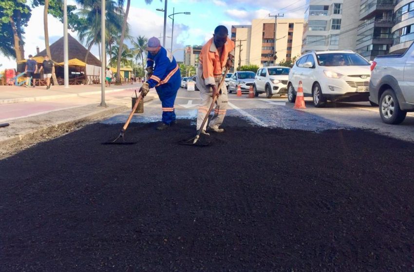 Infraestrutura leva operação tapa-buraco para os bairros Petrópolis, Pajuçara, Ponta Verde e Jatiúca