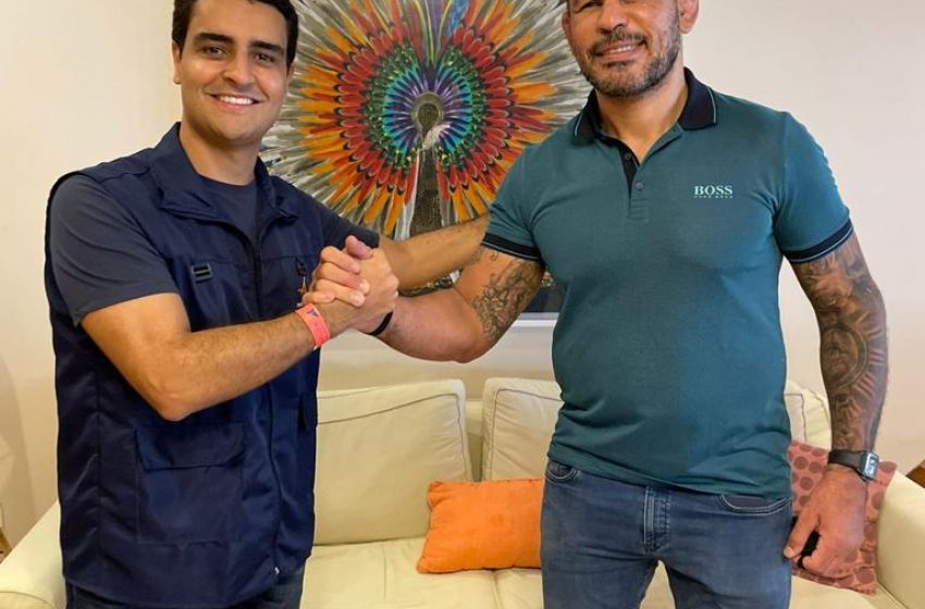 Prefeito de Maceió, JHC, se reúne com campeão Minotauro sobre projeto pioneiro de incentivo ao esporte
