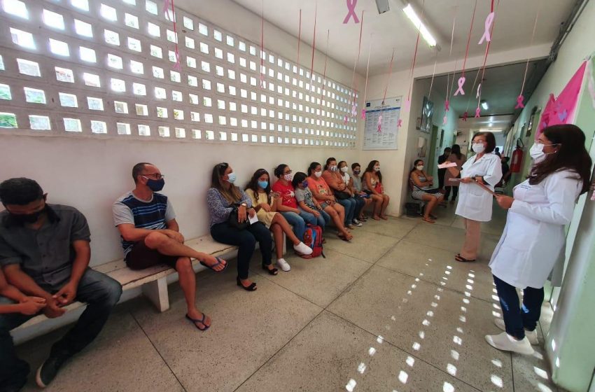 Unidade de Saúde da Pitanguinha discute direitos das pessoas com câncer de mama