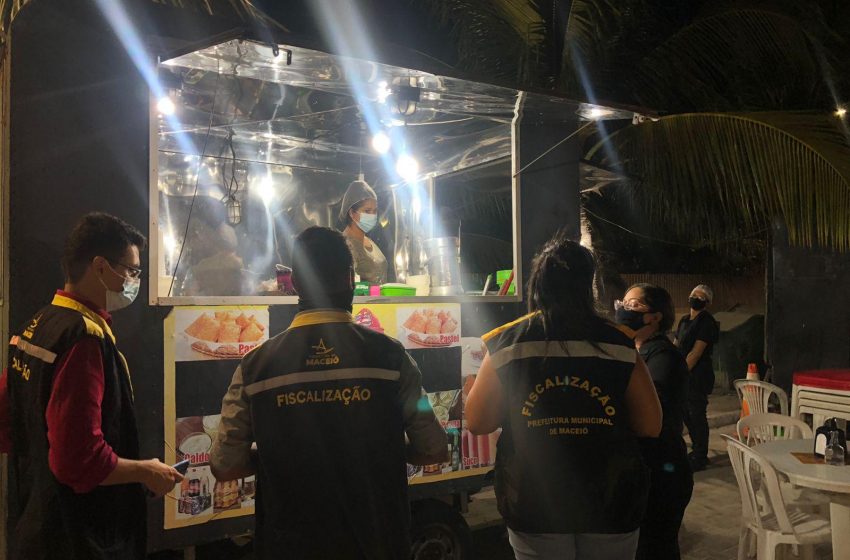 Convívio Social realoca comerciantes do Food Park do Alagoinhas para Pajuçara