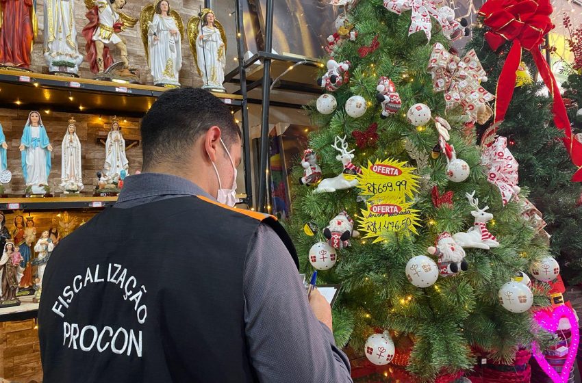 Procon Maceió orienta consumidores para compras natalinas