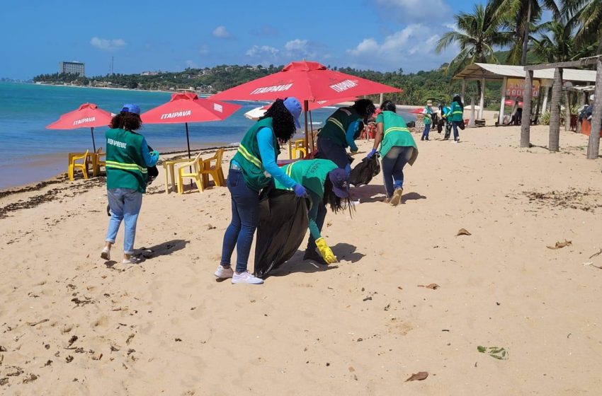 Desenvolvimento Sustentável realiza ação de limpeza e educação ambiental em Riacho Doce