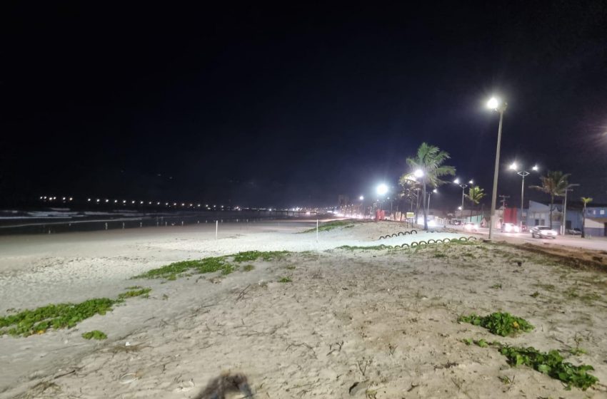 Prefeitura reforça iluminação da Praia do Sobral e acesso ao Pontal da Barra