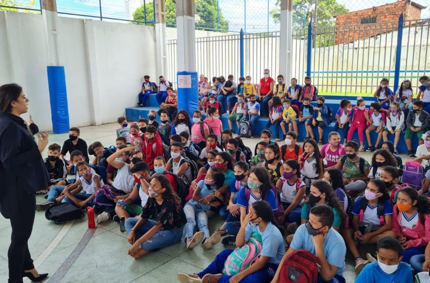 Projeto 'Parque nas Escolas' retoma atividades em instituição no bairro do tabuleiro