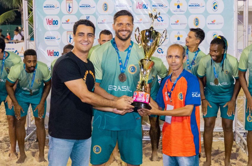 Prefeitura prestigia final do Sul-Centro Americano de Beach Handball e entrega medalhas