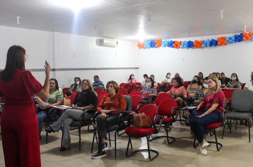 Educação realiza formação com operadores escolares sobre novo sistema do Auxílio Brasil