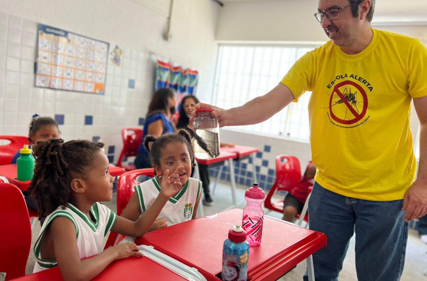 Estudantes participam de atividades educativas sobre o Aedes aegypti