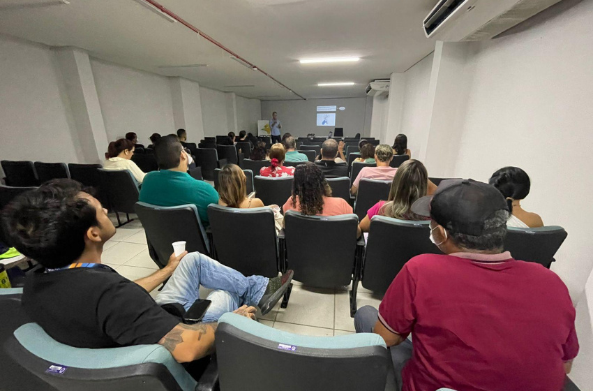 Saúde promove palestra sobre importância do exercício físico no tratamento de doenças