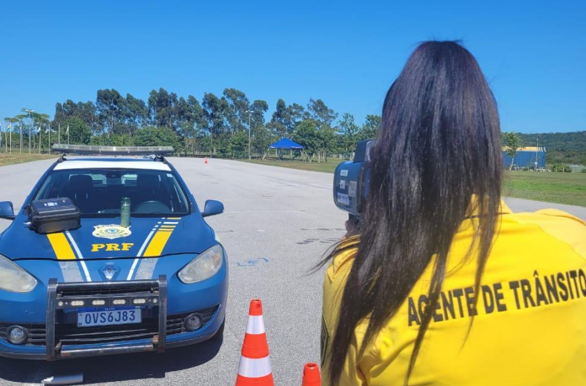 Servidora da SMTT conclui curso de Formação de Agente de Trânsito em Florianópolis