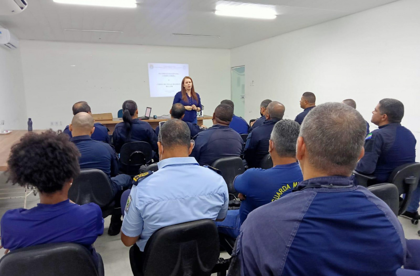 Segurança Comunitária promove curso de atualização profissional para guardas municipais