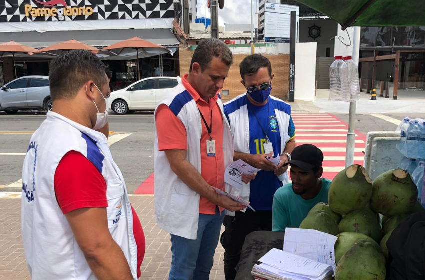 Vigilância Sanitária realiza ações educativas na orla marítima de Maceió