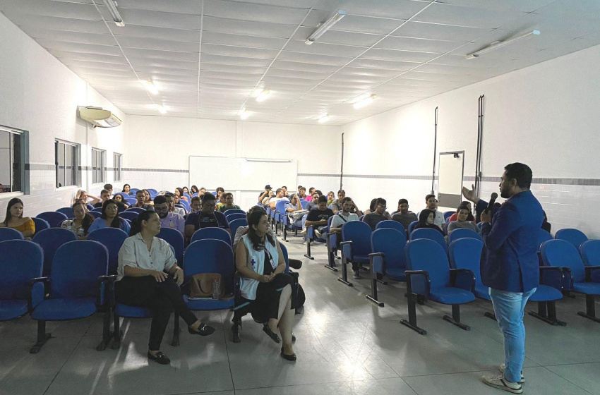 Vigilância Sanitária de Maceió apresenta  trabalho do órgão a universitários