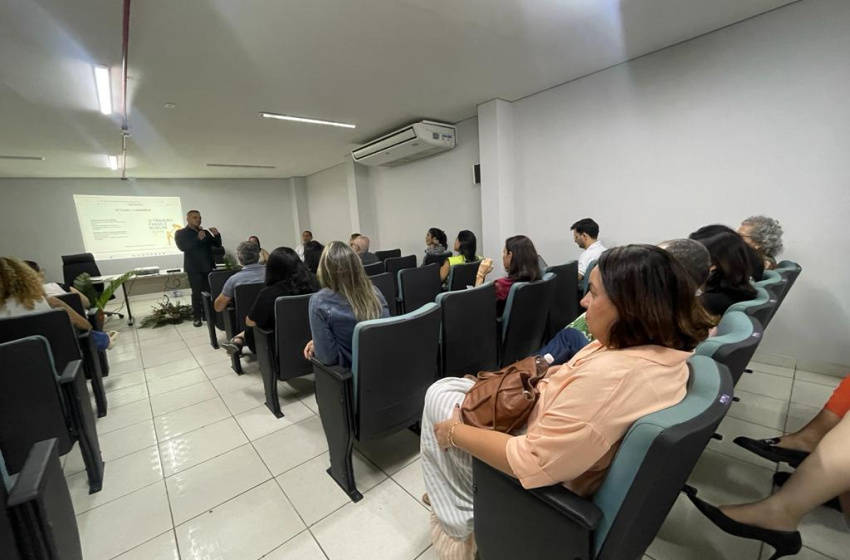 Reunião aborda prevenção ao suicídio e fluxo da Atenção Psicossocial de Maceió
