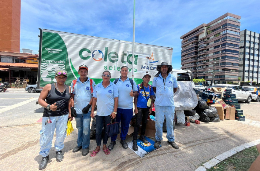 Cooperativa coleta materiais recicláveis durante evento esportivo na orla