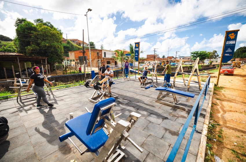 Prefeitura incentiva atividade física com Academia do Povo no Vale do Reginaldo