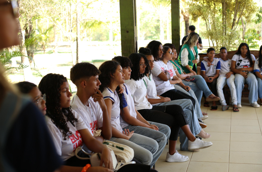 Alunos do município assistem aula sobre sustentabilidade no Aterro Sanitário