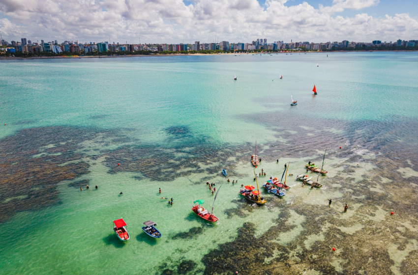 Investimento em promoção consolida turismo em Maceió e alta estação deve ser a melhor da história