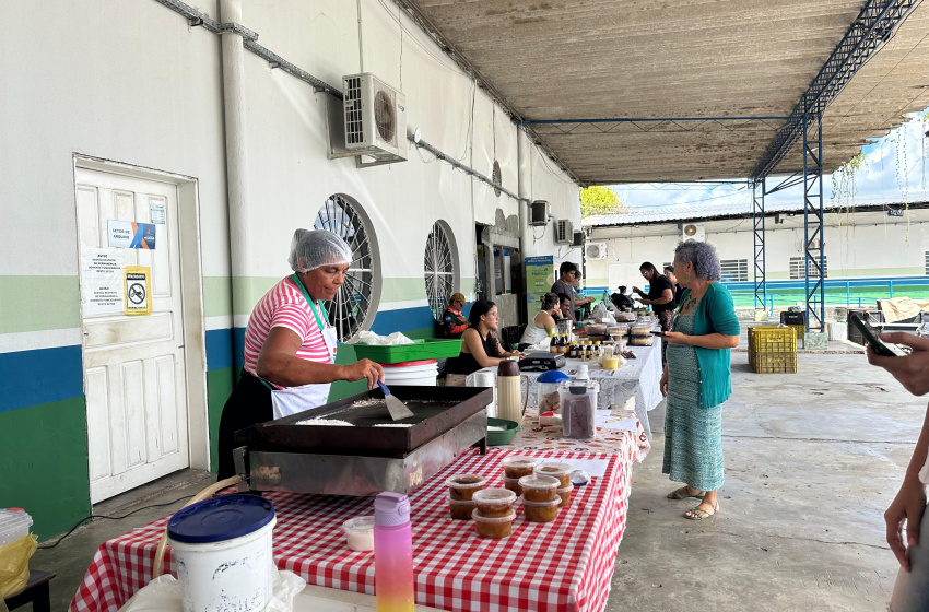 Feira agroecológica oferta alimentos saudáveis e alerta sobre a hipertensão arterial