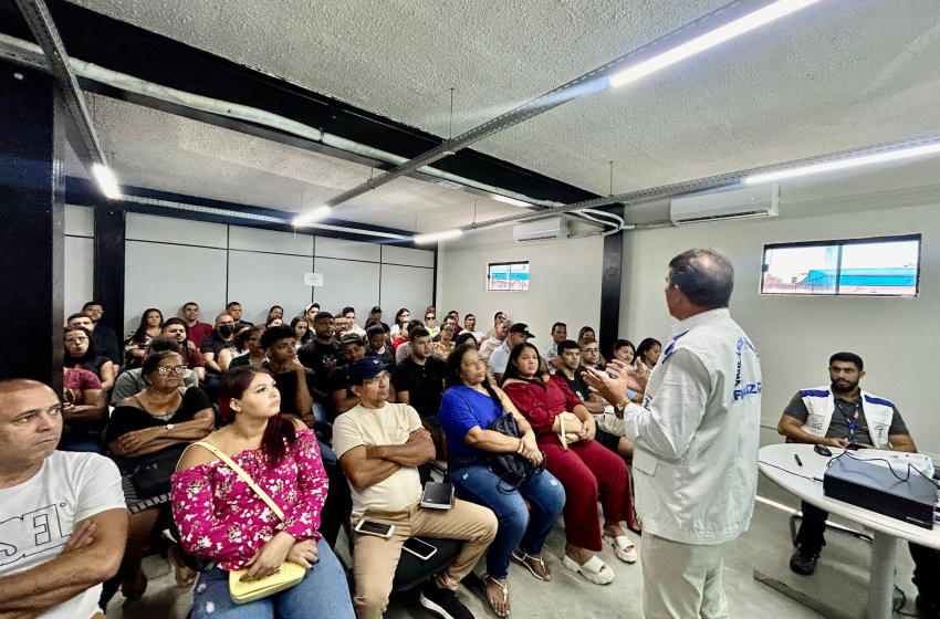 Vigilância capacita comerciantes de pizzarias sobre boas práticas sanitárias