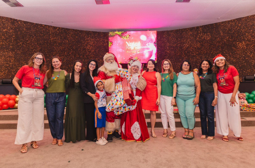 Alunos da Escola Municipal Tradutor João Sampaio participam de Natal Solidário